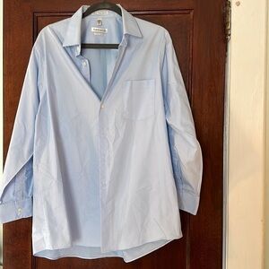 VAN Heusen mens dress shirt; size 16.5 32/33